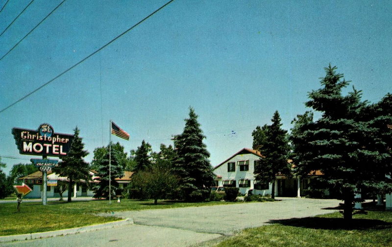 St. Cristopher Motel - Vintage Postcard